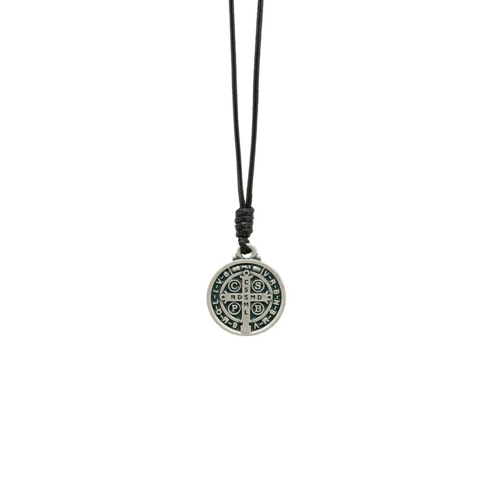 Colar Medalha de São Bento Pequena Cordão Prata Velha com Folheto