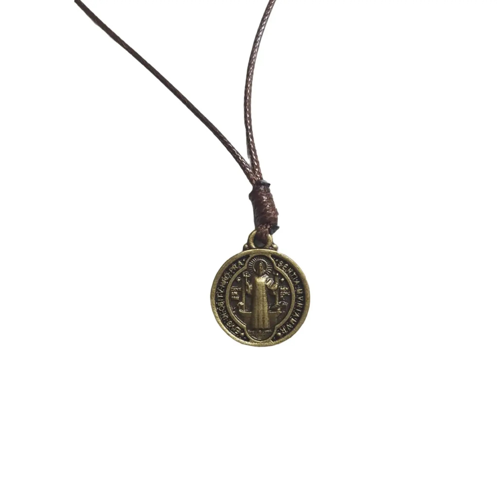Colar Medalha de São Bento Pequena em Ouro Velho e Cordão