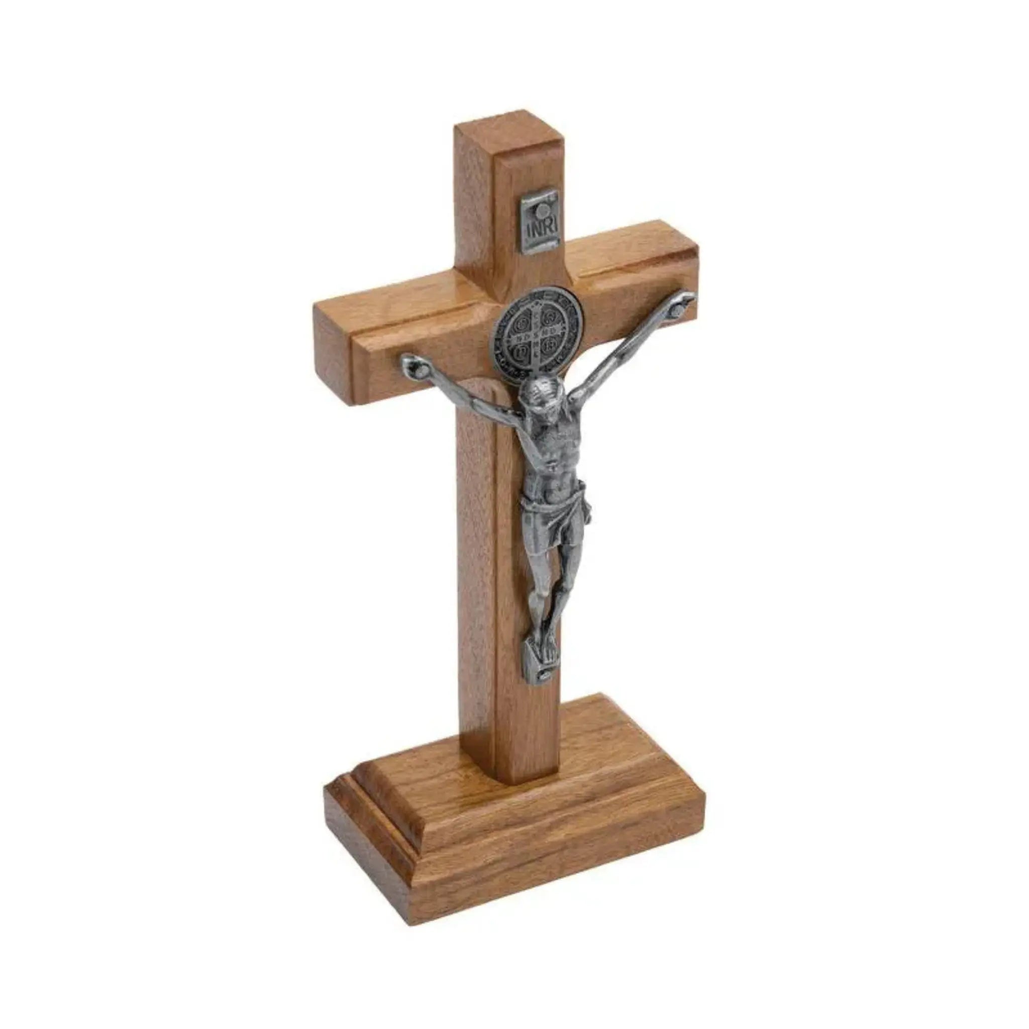 Crucifixo em Madeira com Medalha de São Bento 12cm