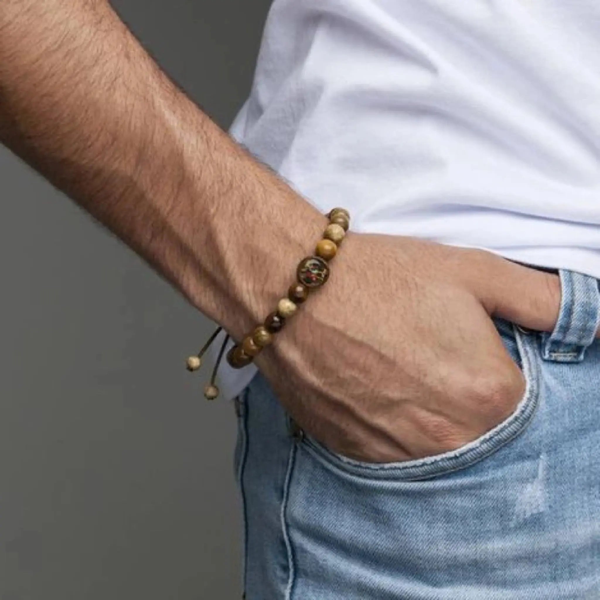 Pulseira em Madeira Imbuia Resinada São Miguel